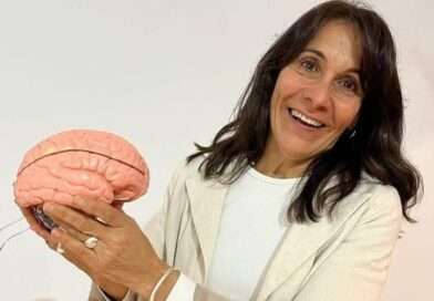 La Prof. Carina Reyes brindará una charla sobre Neurobiología de las emociones y el comportamiento. Conversó con Radio Rojas.