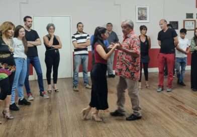 Fernando Álvarez entregó una brillante clase de tango en el Centro Cultural de Rojas y conversó con El Nuevo en Radio.