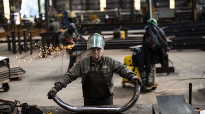 Industriales metalúrgicos alerta: «En 2024 hubo caída en puestos de trabajo»