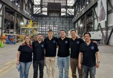 Aldana Guilera, estudiante de Ingeniería Aeroespacial e Ingeniera en Sistemas de CubeSats, forma parte del equipo de la UNLP que trabajó en el proyecto del Micro Satélite Atenea.