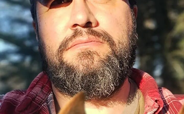 «Se despide el campeón» sube nuevamente al escenario del TAFS. La historia de la obra en la palabra de su dramaturgo, el reconocido actor y director Fernando Zabala.