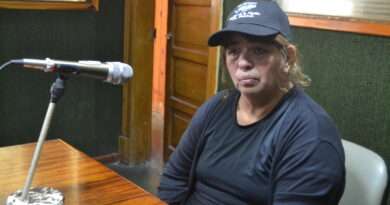 La vecina rojense Ana González participó en Tierra del Fuego de la vigilia y el acto por el Día de los Veteranos y Caídos en la Guerra de Malvinas. Emocionante testimonio del encuentro.