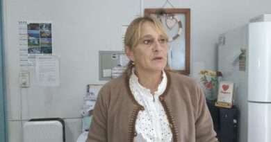 Carolina Codino, de Bromatología, habló de la vacunación antirrábica. Preocupación en el área por la cantidad de animales fallecidos que dejan en las calles.