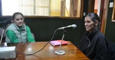 Las Concejales de la UCR Josefina Menoyo y María José Ojeda brindaron detalles del programa Hora Silenciosa, tendiente a mejorar los entornos para las personas con autismo en los comercios.