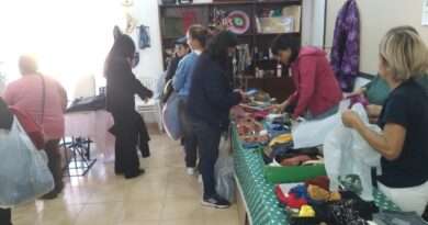 Comenzó la Feria de la Moda Circular del Rotary Club Rojas y LALCEC en Eva Perón 520. Dialogamos con Mónica Calderón.