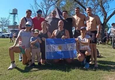 Rojenses compitieron en el Triatlón de la Ciudad de Colón