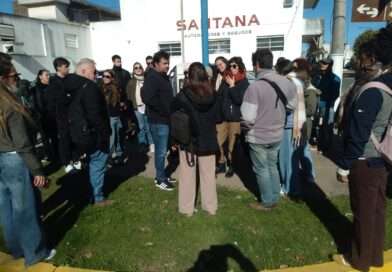 Alumnos de la Facultad de Arquitectura de la Universidad de Rosario visitaron nuestra ciudad junto al profesor Oscar Bragos. Acercarán proyectos al Municipio.