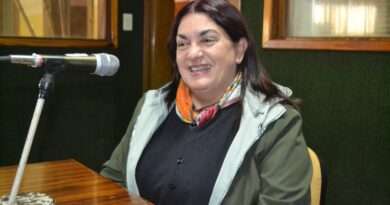 Lorena Rodríguez, actríz de «Ay amores» visitó El Nuevo en Radio en las horas previas al estreno de la obra de Trillo 77 en el Teatro TAFS. Hoy y mañana las primeras funciones.