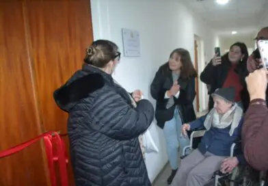 Fue inaugurada la sala multisensorial en el Hogar de Ancianos «San Francisco de Asís», espacio que lleva el nombre de Iris Pereyra, actual residente. Participaron integrantes de la comisión y familiares.