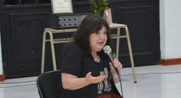 La Lic. Adriana González aportó importantes conceptos sobre la prevención, abordaje y tratamiento de casos de violencia. «Ante un primer signo buscar ayuda», sostuvo.