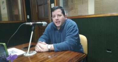 Charla a agenda abierta con el Secretario de Gobierno y Coordinación del Gobierno Municipal Leo Veliz: El eje en salud, viviendas, seguridad, educación y planes a futuro.