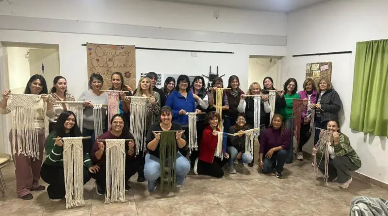 Mirta Fernández anunció el segundo ciclo del Seminario de Macramé que se dará este sábado en el Nido de Santa Rita a partir de las 15:00 horas.