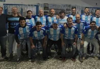 Argentino presentó la nueva indumentaria del equipo Senior