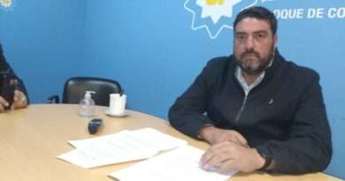Ramiro Baguear, del Bloque de Concejales de Unión por la Patria, brindó una conferencia de prensa para referirse a las novedades que dio el intendente sobre el parque industrial.