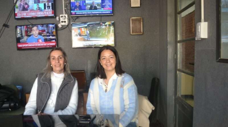 Liliana Gonzalez y Analía Gavotto repasaron las actividades que se vienen para la Novena de San Francisco de Asís y la fiesta popular del domingo.