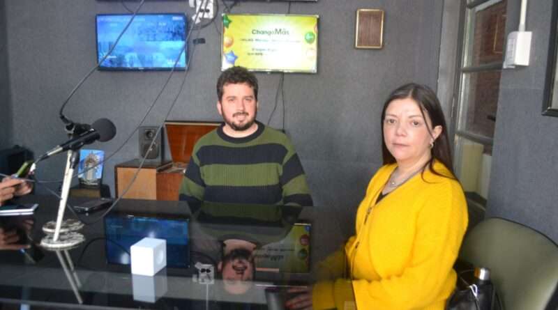 Leandro Christins y Fernanda Scarano brindaron detalles del funcionamiento de la oficina de Municipal de Información al consumidor
